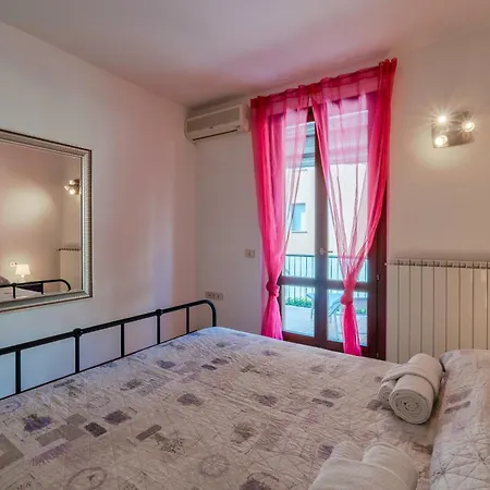 Adele's House - Con Terrazza, Piscina E Wifi * Sirmione