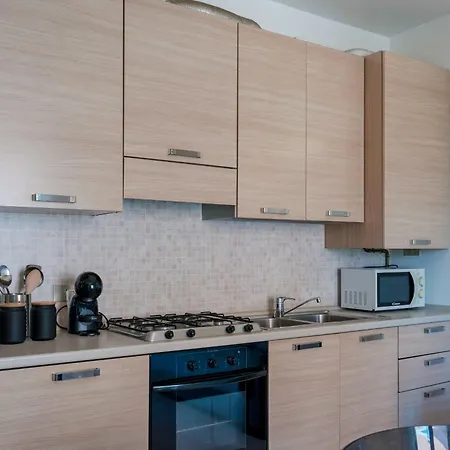 Apartment Adele's House - Con Terrazza, Piscina E Wifi